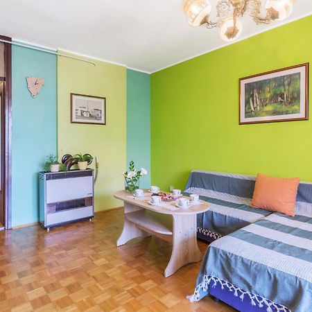 Gorgeous Apartment In Pula With House Sea View Exterior photo