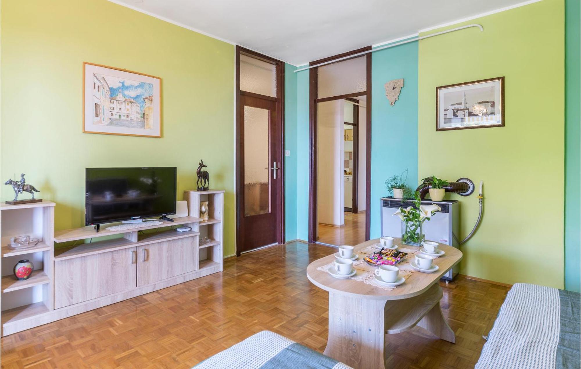 Gorgeous Apartment In Pula With House Sea View Exterior photo